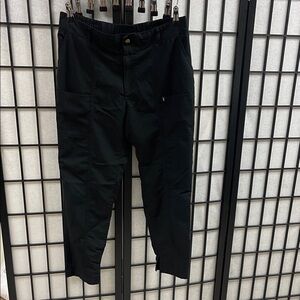 Jaanuu Women's Black Cargo Pants